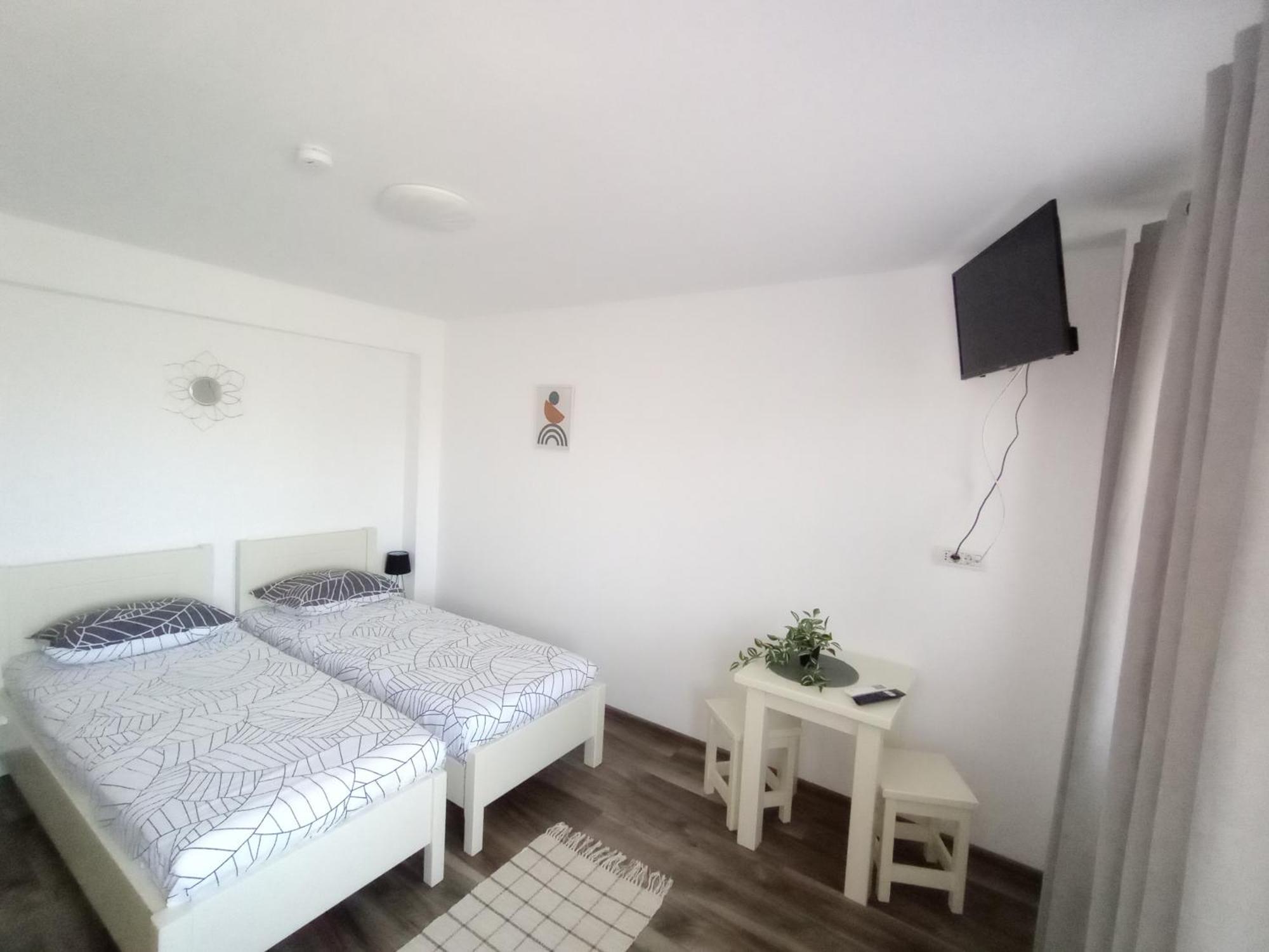 Pestele Ca Odinioara Farm stay Murighiol
