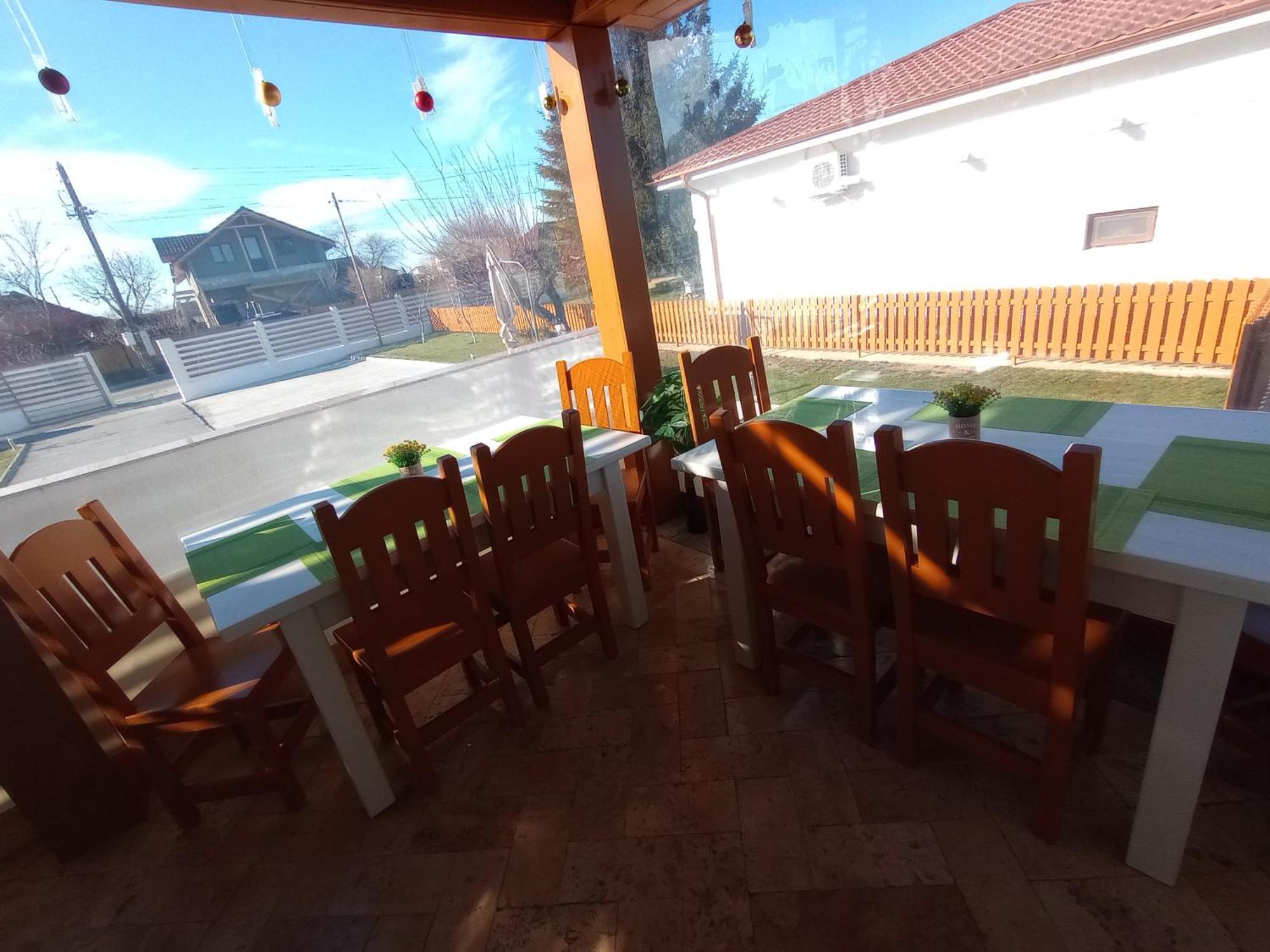 Pestele Ca Odinioara Farm stay
