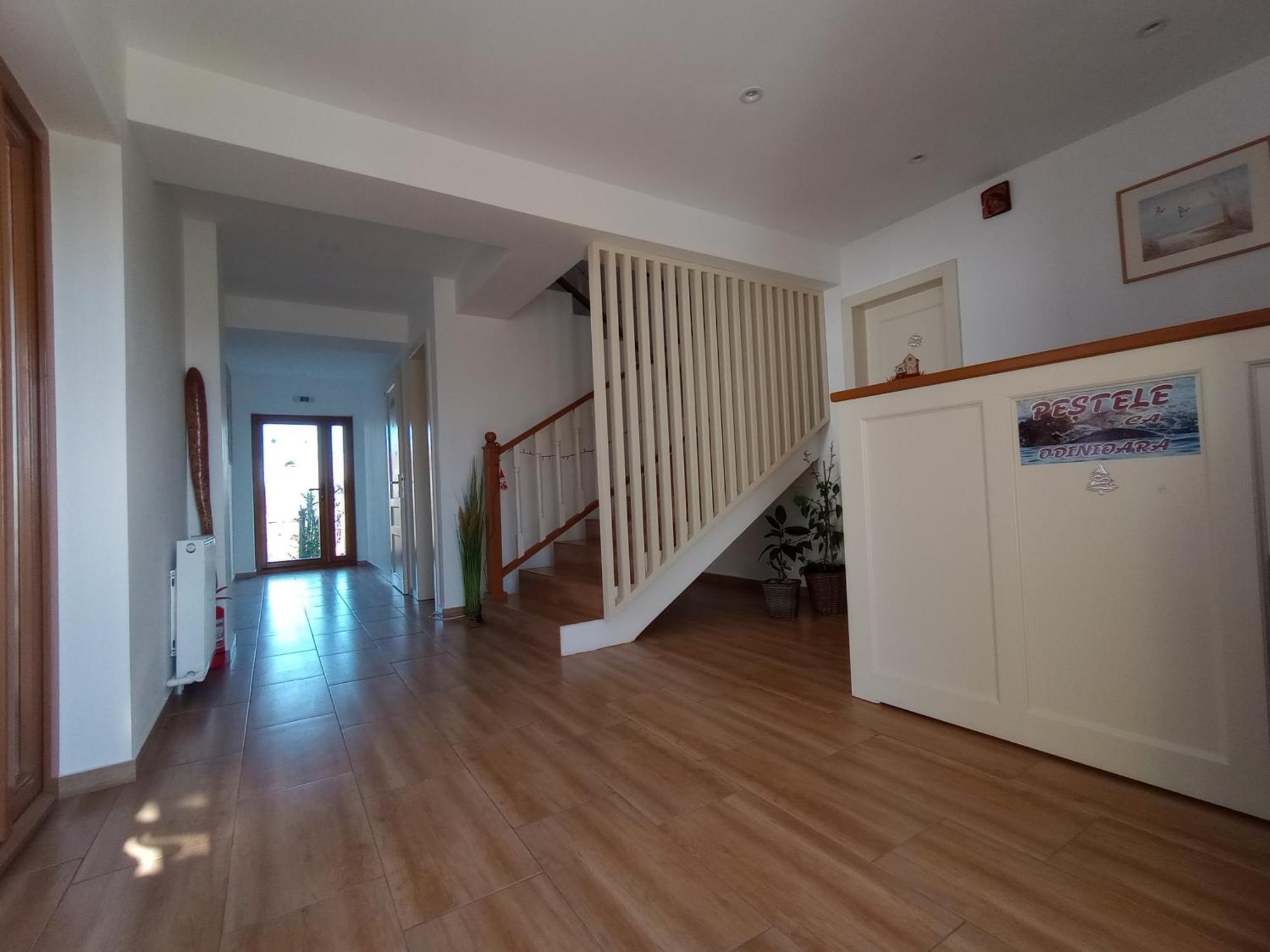 Pestele Ca Odinioara Farm stay *