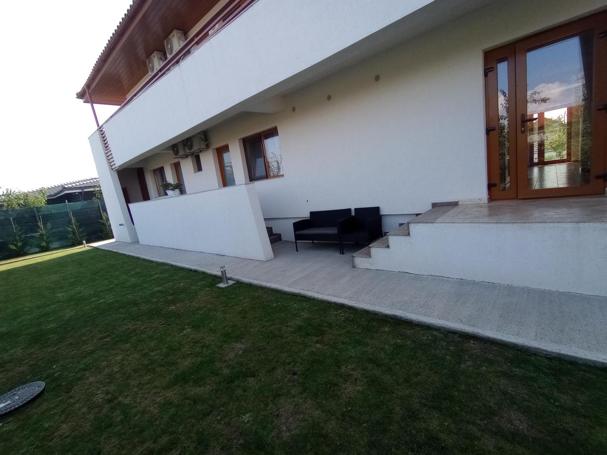 Pestele Ca Odinioara *