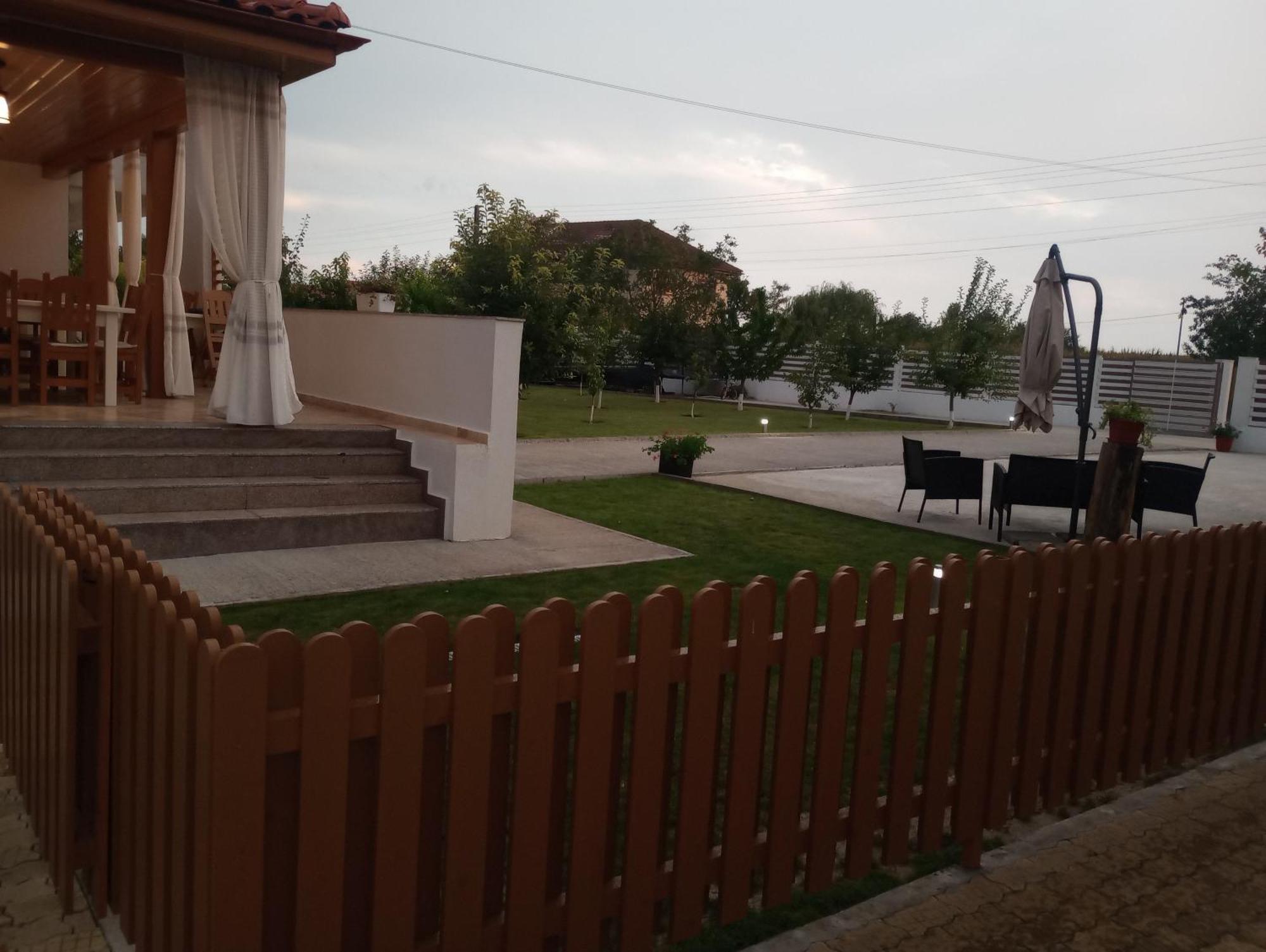 Pestele Ca Odinioara