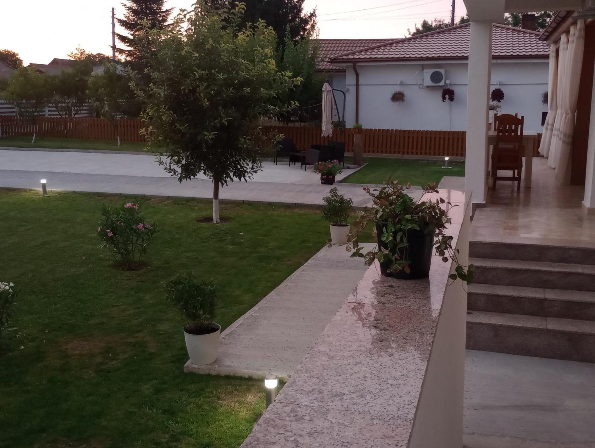 Pestele Ca Odinioara