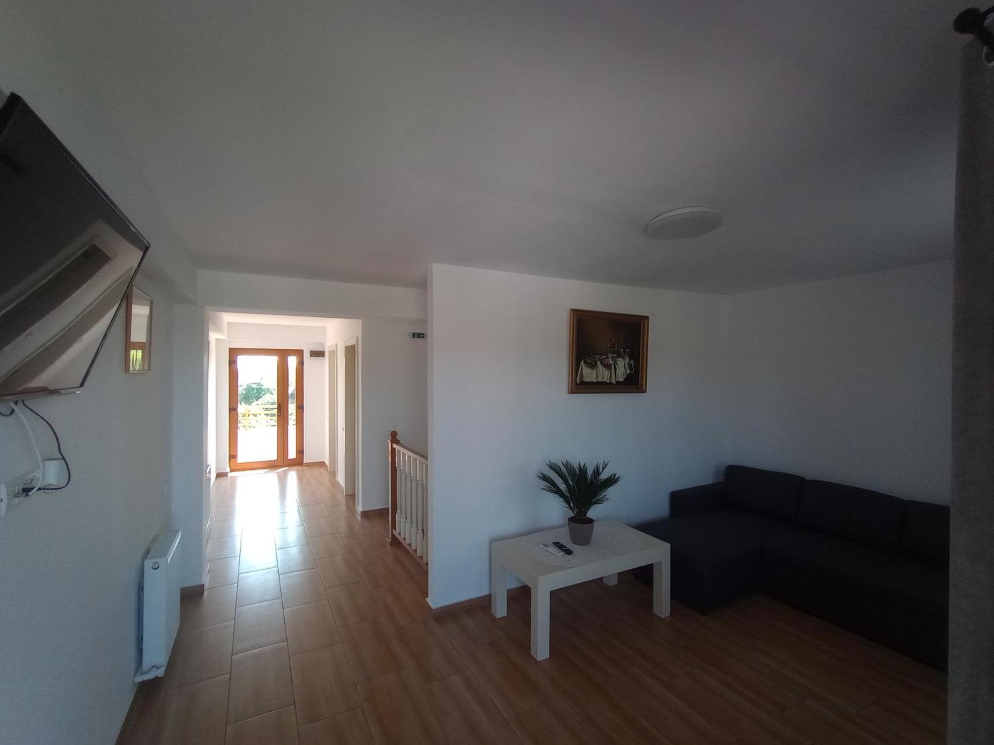 Farm stay Pestele Ca Odinioara *